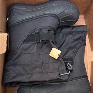 Columbia Big Kids Black Winter Boots - Unisex